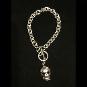 New Trendy Silver Skull Charm Toggle Bracelet